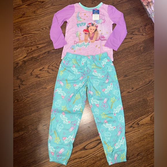 Like Nastya Girls 2-Piece Pj set - Picture 4 of 5